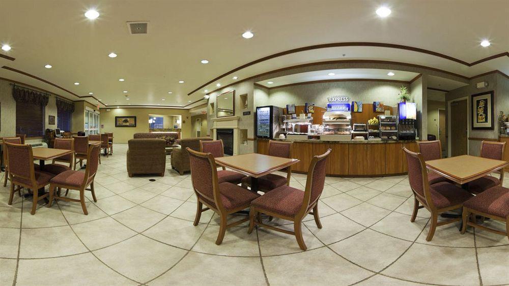 Holiday Inn Express Peoria North - Glendale By Ihg Exterior foto
